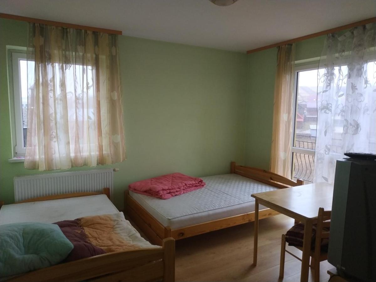 Hôtel Pokoje U Bryksego à Dursztyn Extérieur photo