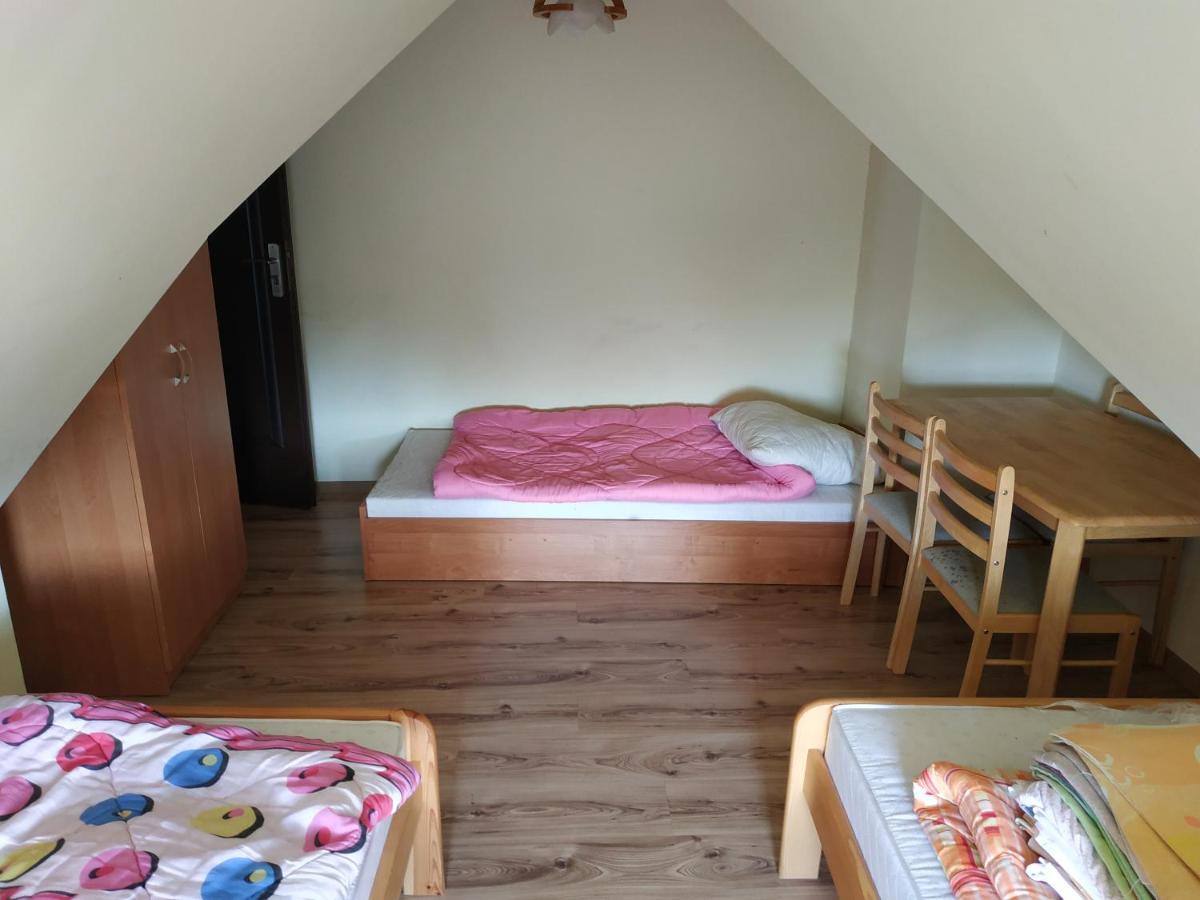 Hôtel Pokoje U Bryksego à Dursztyn Extérieur photo